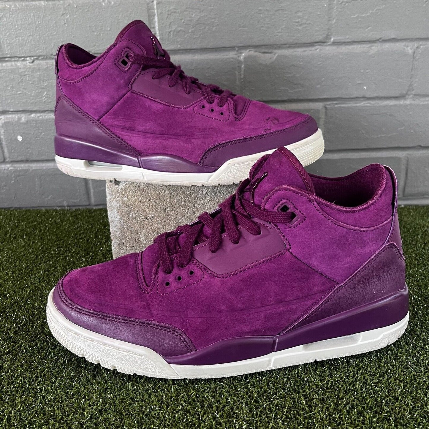 Nike Air Jordan 3 Retro Bordeaux Purple Sail AH7859-600 Sneakers Womens Size 9.5