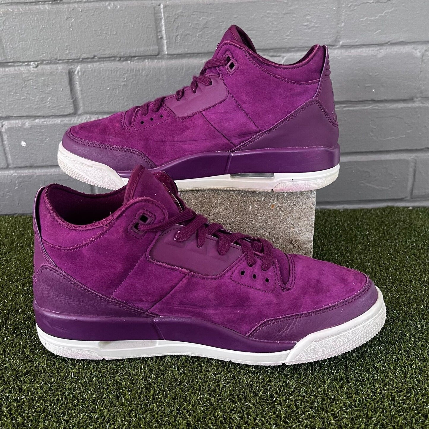 Nike Air Jordan 3 Retro Bordeaux Purple Sail AH7859-600 Sneakers Womens Size 9.5