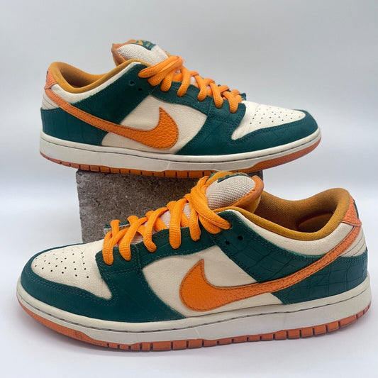 Size 9.5 - Nike SB Dunk Low Pro Legion Pine Green 2013 304292-383 Mens Sneakers