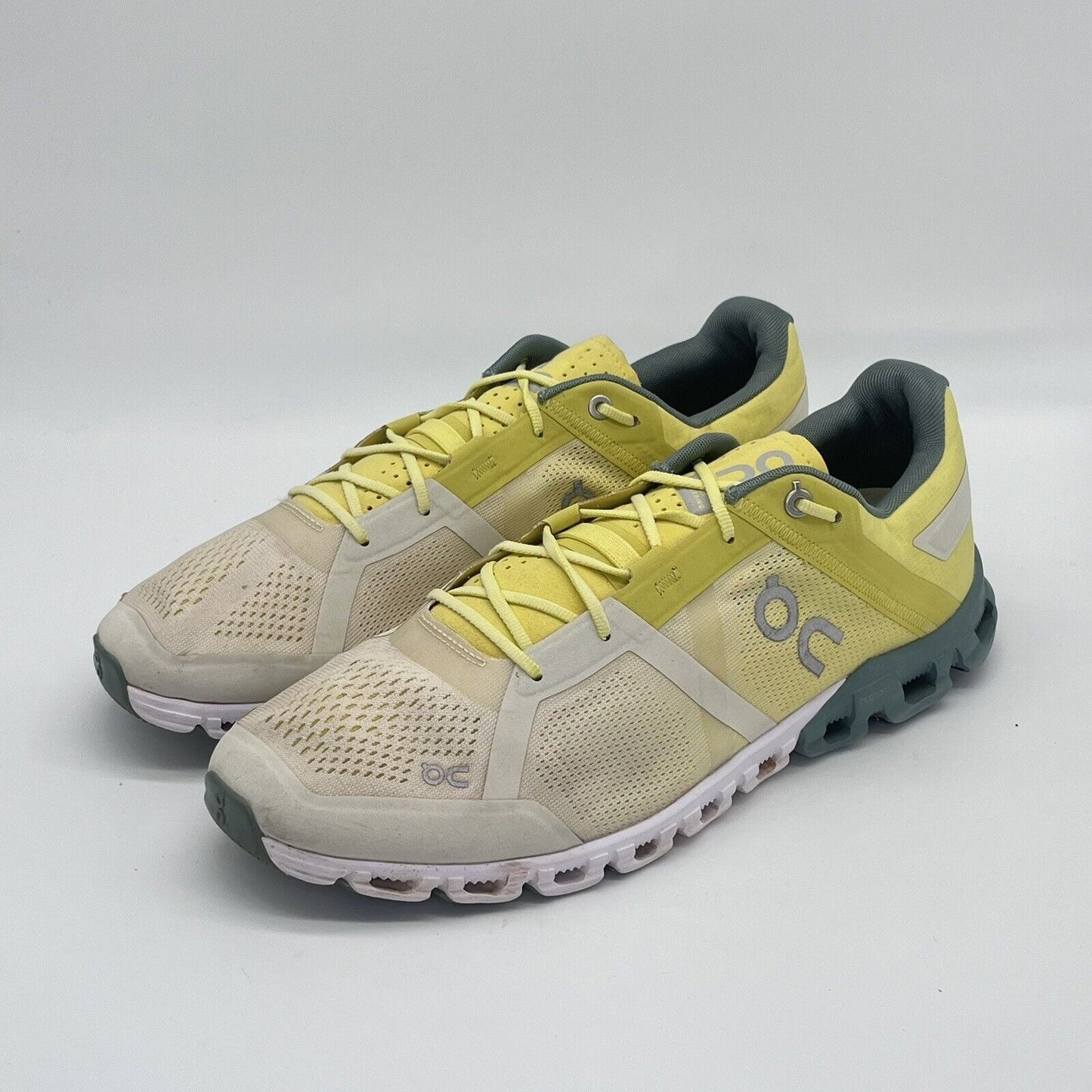 Size 11 - On Cloud Cloudflow V2 Citrus Sea Mens Athletic Running Shoes