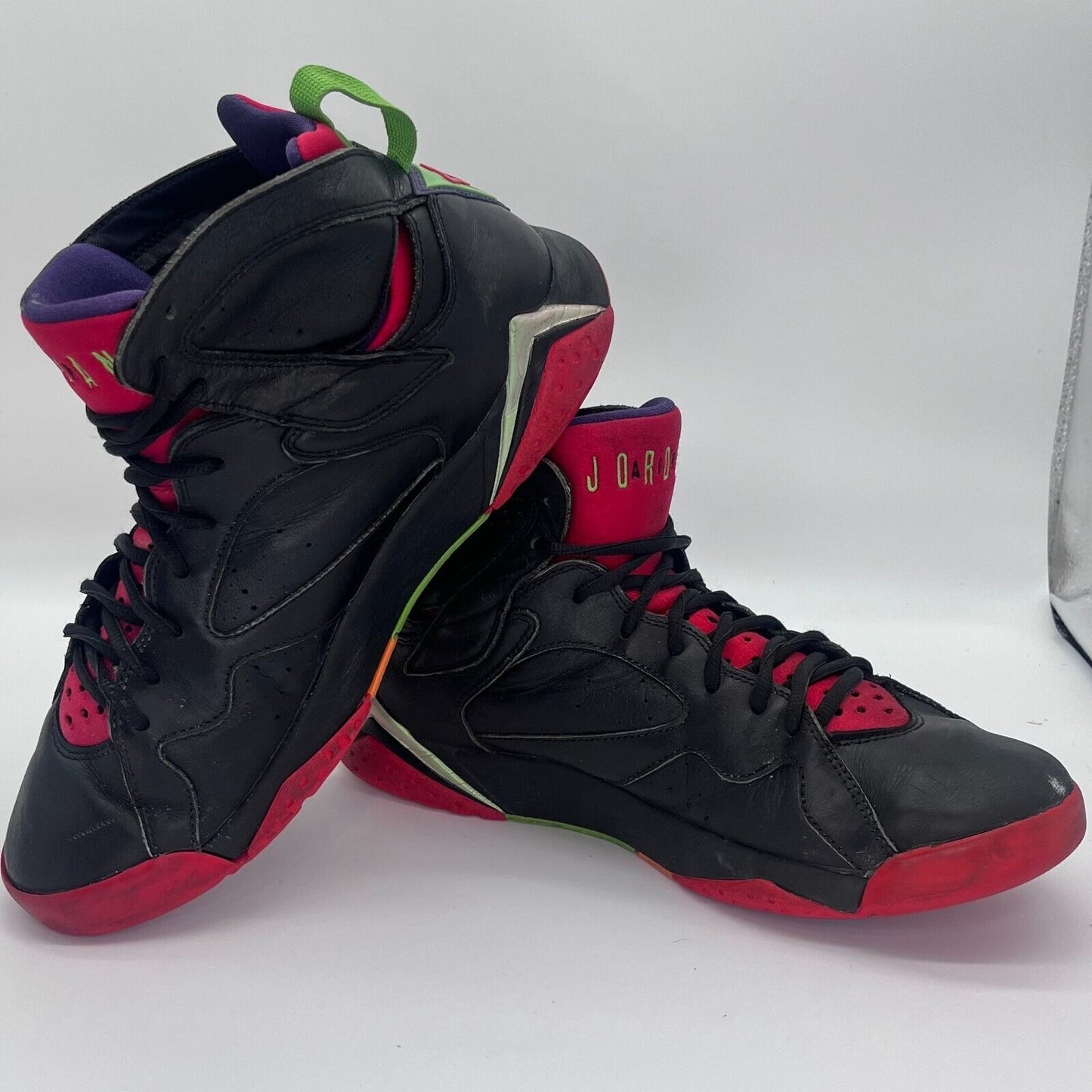 Size 10.5 - Jordan 7 Retro Marvin the Martian Black/Red 304775-029