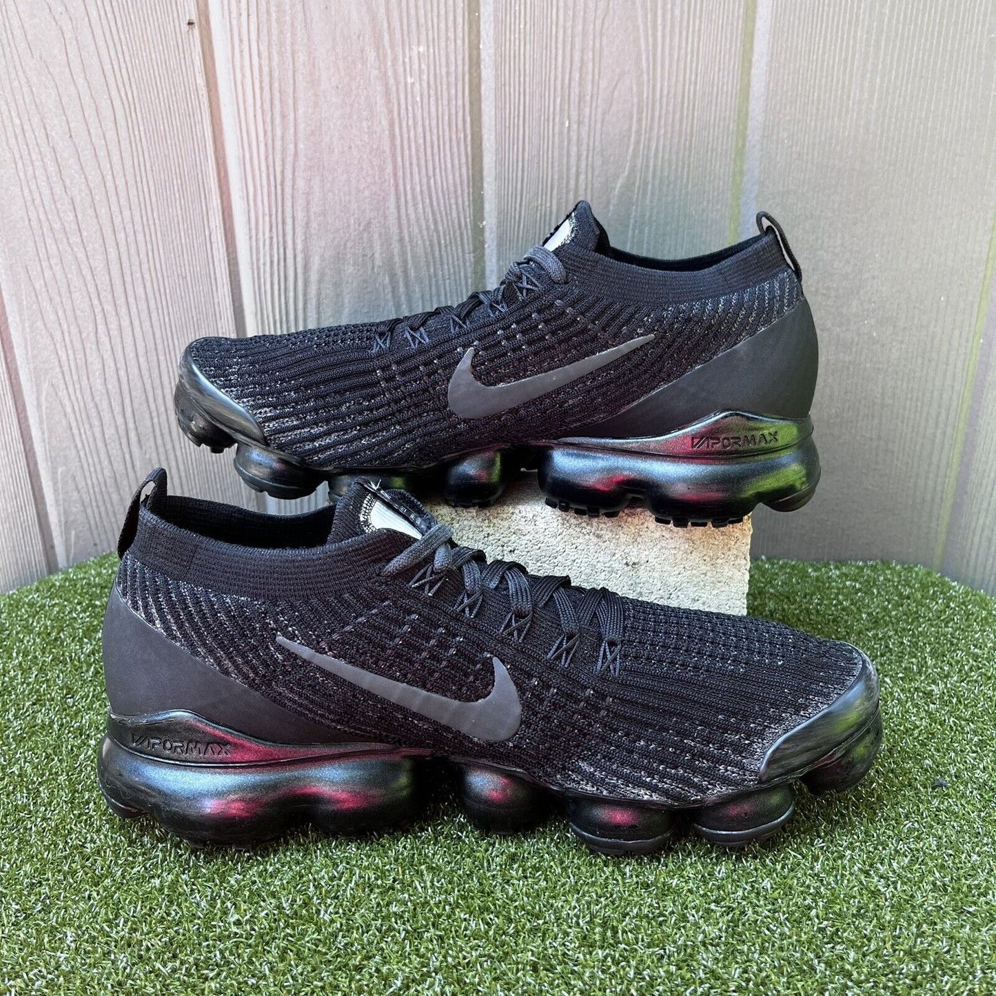 Nike Air Vapormax Flyknit Running Shoes Black AJ6910-002 Womens Size 11