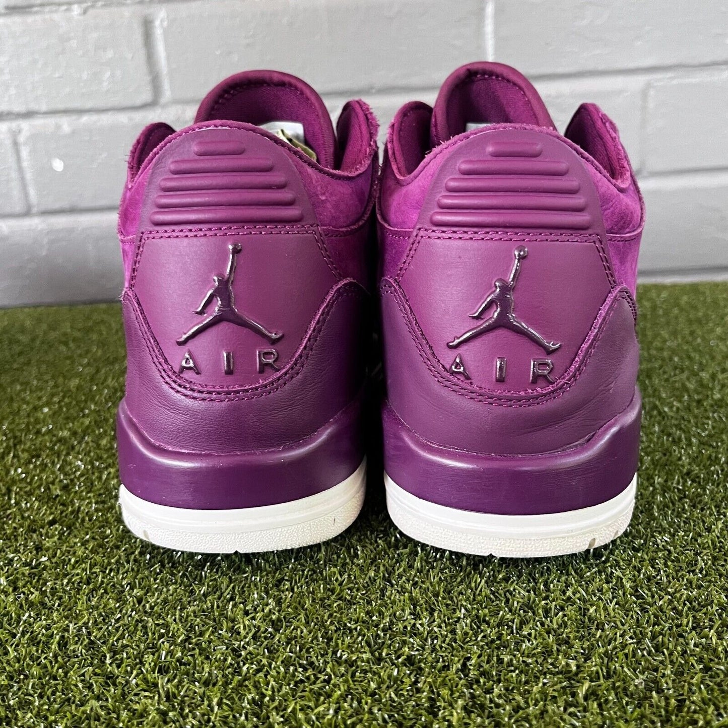 Nike Air Jordan 3 Retro Bordeaux Purple Sail AH7859-600 Sneakers Womens Size 9.5